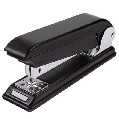 Zszywacz obrotowy EAGLE czarny 24/6 12 arkuszy. Wydawca: KW TRADE. SmakLiter.pl Opakowanie Zszywacz obrotowy EAGLE czarny 24/6 12 arkuszy