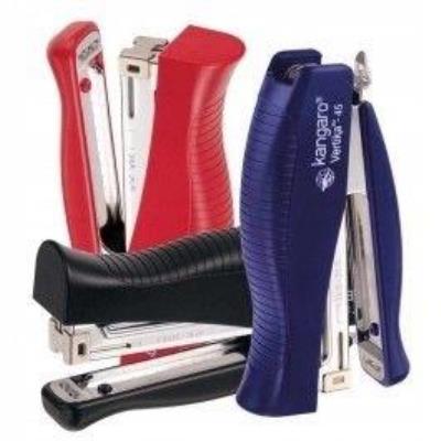 Zszywacz Vertica 45 granatowy. Wydawca: Kangaro. SmakLiter.pl Opakowanie Zszywacz Vertica 45 granatowy