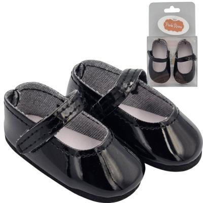 Buty dla lalek 32cm. Wydawca: Paola Reina. SmakLiter.pl Opakowanie Buty dla lalek 32cm