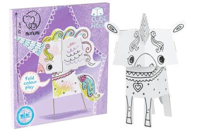 Cube head. Jednorożec. Złóż i pokoloruj. Autor:   Praca zbiorowa. SmakLiter.pl Okładka książki Cube head. Jednorożec. Złóż i pokoloruj