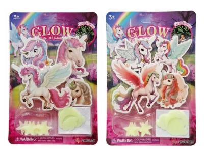 Dekoracje ścienne świecące w ciemności mix. Wydawca: SWEDE. SmakLiter.pl Opakowanie Dekoracje ścienne świecące w ciemności mix