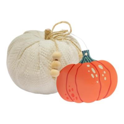 Dynia materiałowa z koralikami. Ecru. Wydawca: MCD. SmakLiter.pl Opakowanie Dynia materiałowa z koralikami. Ecru