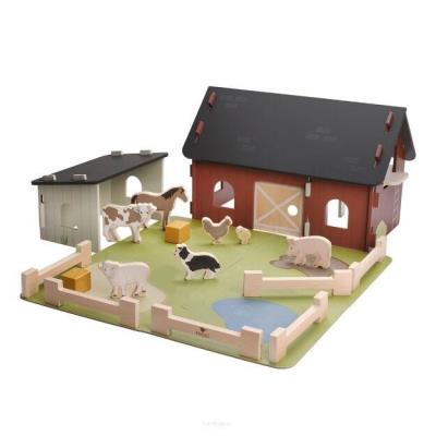 Opakowanie Farma drewniana Zwięrzątka na wsi