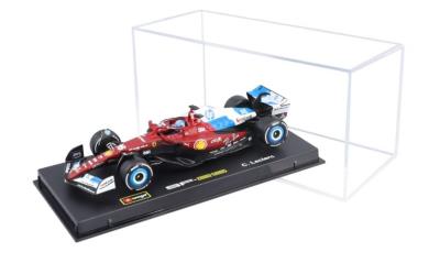 Opakowanie Ferrari Formula (With Helmet&Plastic Stand) 1:43