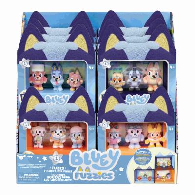 Opakowanie Figurki Bluey Fuzzies Episode 3 sztuki seria 15 mix wzorów BLU19515