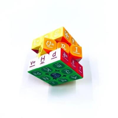 Opakowanie Fizyczna kostka Rubika