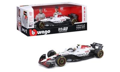 Opakowanie Formula (With Helmet & Plastic Stand) 1:18