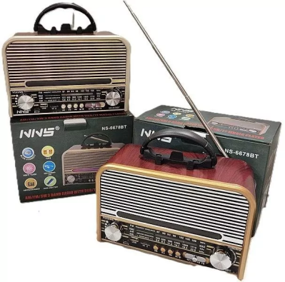 Głośnik z radiem Bluetooth kabel USB. Wydawca: ADAR. SmakLiter.pl Opakowanie Głośnik z radiem Bluetooth kabel USB