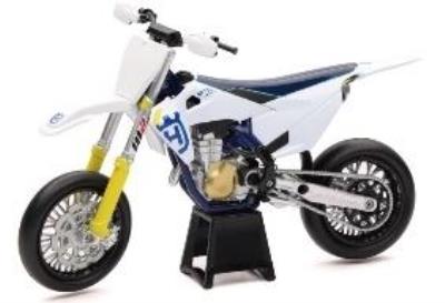 Husqvarna FS450 2019 1:12. Wydawca: Daffi. SmakLiter.pl Opakowanie Husqvarna FS450 2019 1:12