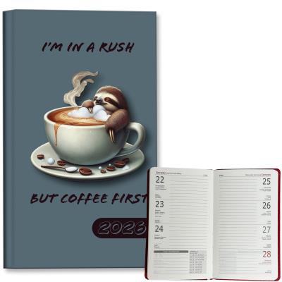 Opakowanie Kalendarz 2026 A6 tygodniowy Leniwiec Kawa