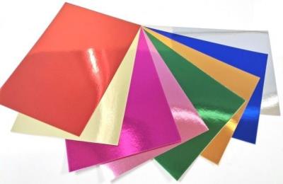 Karton kolorowy Pet A4 8 arkuszy wycinanki. Wydawca: Fresh. SmakLiter.pl Opakowanie Karton kolorowy Pet A4 8 arkuszy wycinanki