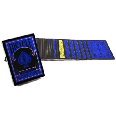 Karty Reverse Blue&Black BICYCLE. Wydawca: Quint. SmakLiter.pl Opakowanie Karty Reverse Blue&Black BICYCLE