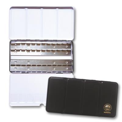 Kasetka metalowa na 48 szt. akwareli w półkostkach. Wydawca: Mungyo. SmakLiter.pl Opakowanie Kasetka metalowa na 48 szt. akwareli w półkostkach