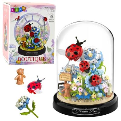 Opakowanie Klocki konstrukcyjne Kwiaty biedronka 596el