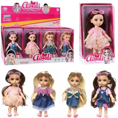 Opakowanie Lalka dziewczynka MIX