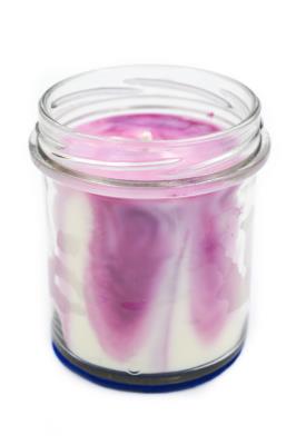MiaBox Świeca sojowa marmurkowa Malinowa panna cotta 350ml. Producent: Miabox. SmakLiter.pl Zdjęcie produktu MiaBox Świeca sojowa marmurkowa Malinowa panna cotta 350ml