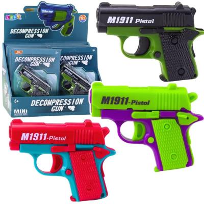 Opakowanie Mini pistolet z magazynkiem 8 nabojów MIX