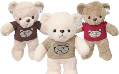 Miś w sweterku 49cm MIX. Wydawca: Merkpol. SmakLiter.pl Opakowanie Miś w sweterku 49cm MIX