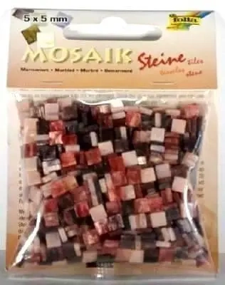 Mozaika kamyczki marmurkowe 5x5mm czerwona. Wydawca: Galeria Hobby. SmakLiter.pl Opakowanie Mozaika kamyczki marmurkowe 5x5mm czerwona