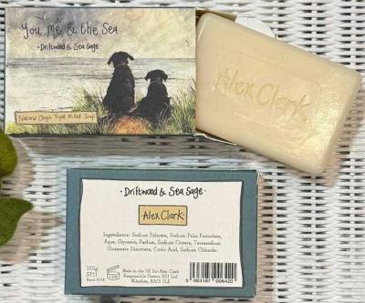 Mydło ozdobne Psy na wydmach. Wydawca: Alex Clark. SmakLiter.pl Opakowanie Mydło ozdobne Psy na wydmach