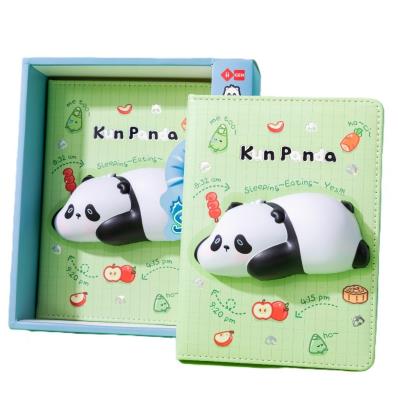 Notatnik Panda miękka okładka 96 stron. Wydawca: Squishy. SmakLiter.pl Opakowanie Notatnik Panda miękka okładka 96 stron