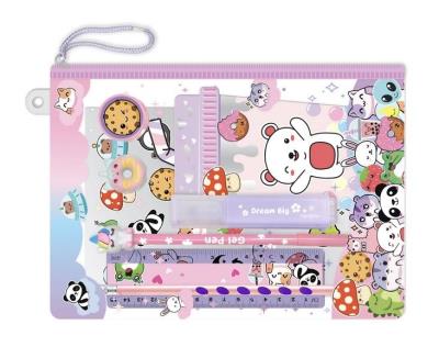 Notatnik w saszetce z akcesoriami Zwierzątka. Wydawca: Hot Focus. SmakLiter.pl Opakowanie Notatnik w saszetce z akcesoriami Zwierzątka