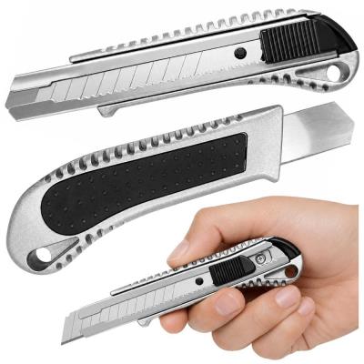 Opakowanie Nóż segmentowy aluminiowy wysuwany tapeciak