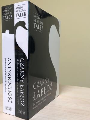 PAKIET Czarny łabędź / Antykruchość. Autor: Nassim Nicholas Taleb. SmakLiter.pl Okładka książki PAKIET Czarny łabędź / Antykruchość