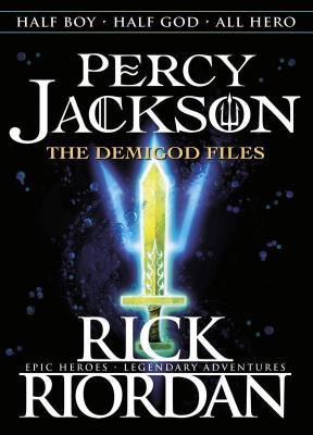 Percy Jackson. The Demigod Files. Percy Jackson and the Olympians wer. angielska. Autor: Rick Riordan. SmakLiter.pl Okładka książki Percy Jackson. The Demigod Files. Percy Jackson and the Olympians wer. angielska