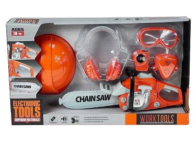 Piła na baterie z kaskiem. Wydawca: ADAR. SmakLiter.pl Opakowanie Piła na baterie z kaskiem