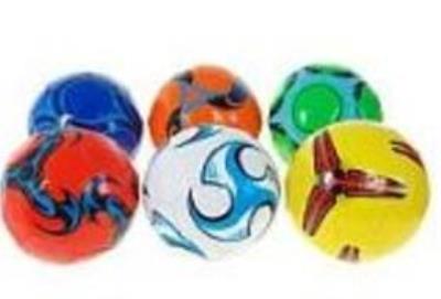 Piłka nożna 14cm MIX. Wydawca: ADAR. SmakLiter.pl Opakowanie Piłka nożna 14cm MIX