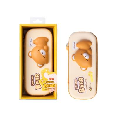 Piórnik duży Miś. Wydawca: Squishy. SmakLiter.pl Opakowanie Piórnik duży Miś