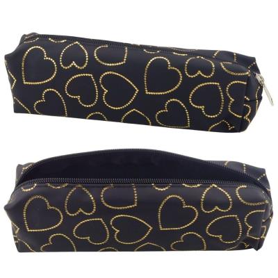 Opakowanie Piórnik jednokomorowy złote serca czarny