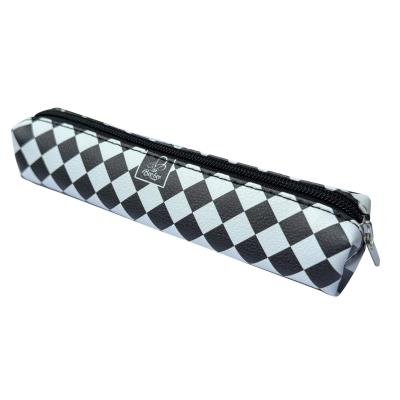 Piórnik mini prostokąt Krata White. Wydawca: EV-Corp. SmakLiter.pl Opakowanie Piórnik mini prostokąt Krata White