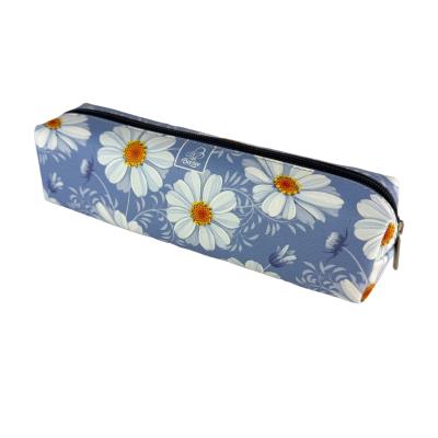 Piórnik szkolny młodzieżowy prostokąt kostka Stokrotki Retro. Wydawca: EV-Corp. SmakLiter.pl Opakowanie Piórnik szkolny młodzieżowy prostokąt kostka Stokrotki Retro