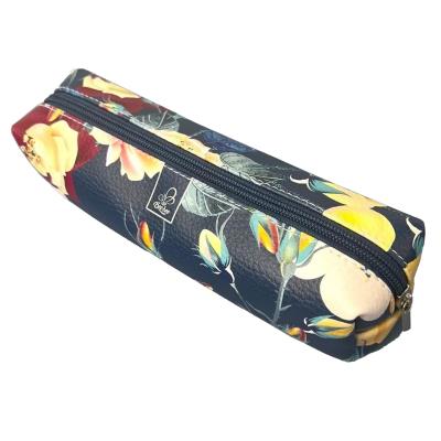 Piórnik szkolny młodzieżowy prostokąt kostka Żółte Kwiatki. Wydawca: EV-Corp. SmakLiter.pl Opakowanie Piórnik szkolny młodzieżowy prostokąt kostka Żółte Kwiatki