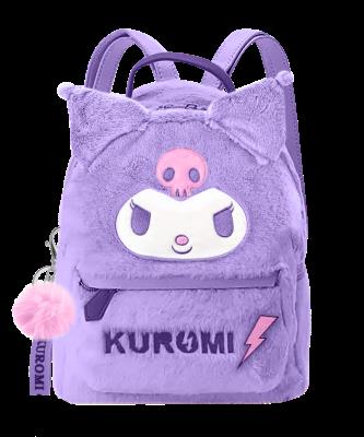 Plecak pluszowy 32 cm Kuromi KU00028. Wydawca: Kids Euroswan. SmakLiter.pl Opakowanie Plecak pluszowy 32 cm Kuromi KU00028