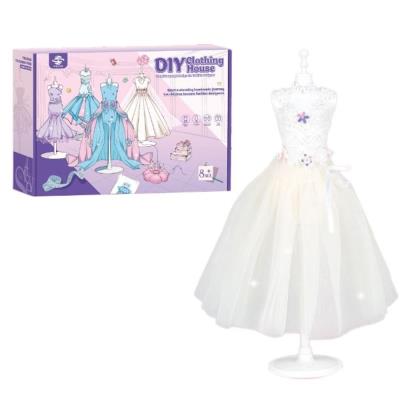 Projektowanie mody. Wydawca: Askato. SmakLiter.pl Opakowanie Projektowanie mody