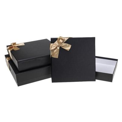 Opakowanie Pudełko kwadrat z kokardą 3szt czarny ROZETTE