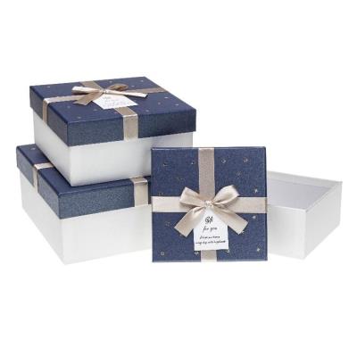 Opakowanie Pudełko kwadrat z kokardą 3szt ROZETTE