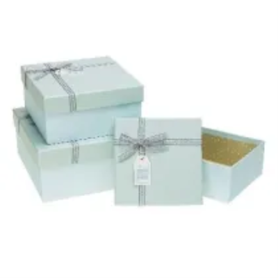 Pudełko kwadrat z kokardą 3szt ROZETTE. Wydawca: ROZETTE. SmakLiter.pl Opakowanie Pudełko kwadrat z kokardą 3szt ROZETTE