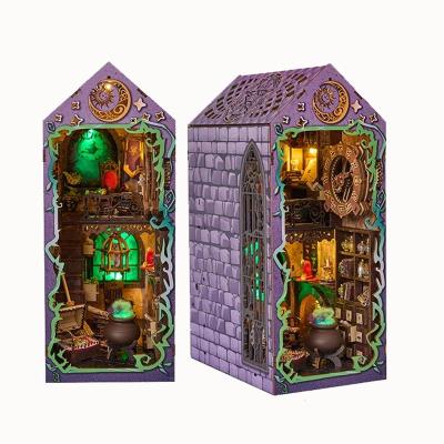 Opakowanie Puzzle 3D Chata mistycznego czarodzieja
