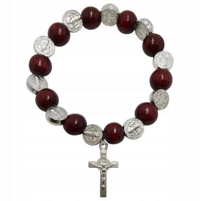 Opakowanie Różaniec Benedykt krzyż bordo na gumce