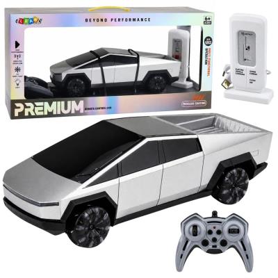 Opakowanie Samochód pickup elektryczny R/C ze stacją