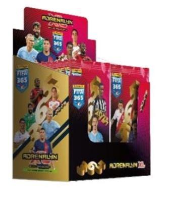 Saszetka z kartami Fifa 365 Adrenalyn XL (50szt). Wydawca: Panini. SmakLiter.pl Opakowanie Saszetka z kartami Fifa 365 Adrenalyn XL (50szt)