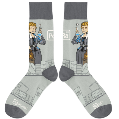 Skarpetki - Maria Skłodowska-Curie rozm. 37/41. Wydawca: Molom. SmakLiter.pl Opakowanie Skarpetki - Maria Skłodowska-Curie rozm. 37/41