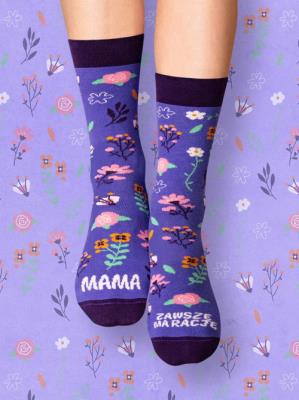 skarpety /MAMA MA ZAWSZE RACJĘ 36-40. Wydawca: Nadwyraz. SmakLiter.pl Opakowanie skarpety /MAMA MA ZAWSZE RACJĘ 36-40