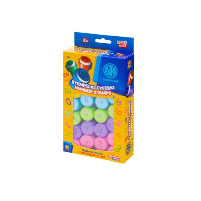 Stempelki zapachowe cyferki, nauka liczenia ASTRAFUN - 26 szt.. Wydawca: ASTRA art-pap. SmakLiter.pl Opakowanie Stempelki zapachowe cyferki, nauka liczenia ASTRAFUN - 26 szt.