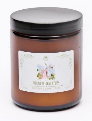 Świeczka zapachowa Oriental Adventure 250ml. Wydawca: Smell Me. SmakLiter.pl Opakowanie Świeczka zapachowa Oriental Adventure 250ml