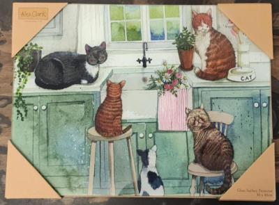 Szklana deska ozdobna Koty w kuchni. Wydawca: Alex Clark. SmakLiter.pl Opakowanie Szklana deska ozdobna Koty w kuchni